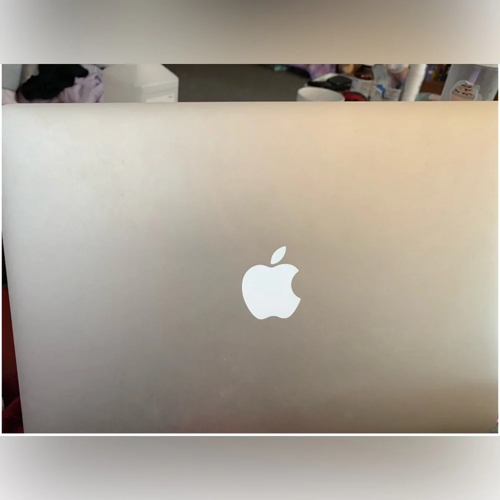 Silver MacOS great quality